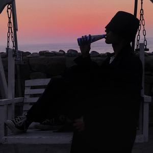 催眠眼镜之三亚孕游最新章节
